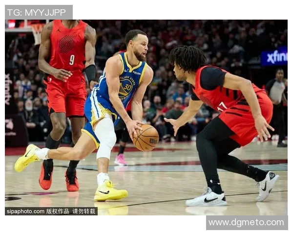 库里三分大赛决赛狂轰20球创历史传奇时刻引发球迷热议 库里三分大赛决赛狂轰20球创历史传奇时刻引发球迷热议